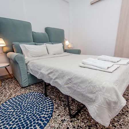 T H E Berlin Studios And Suites Неа-Врасна Экстерьер фото