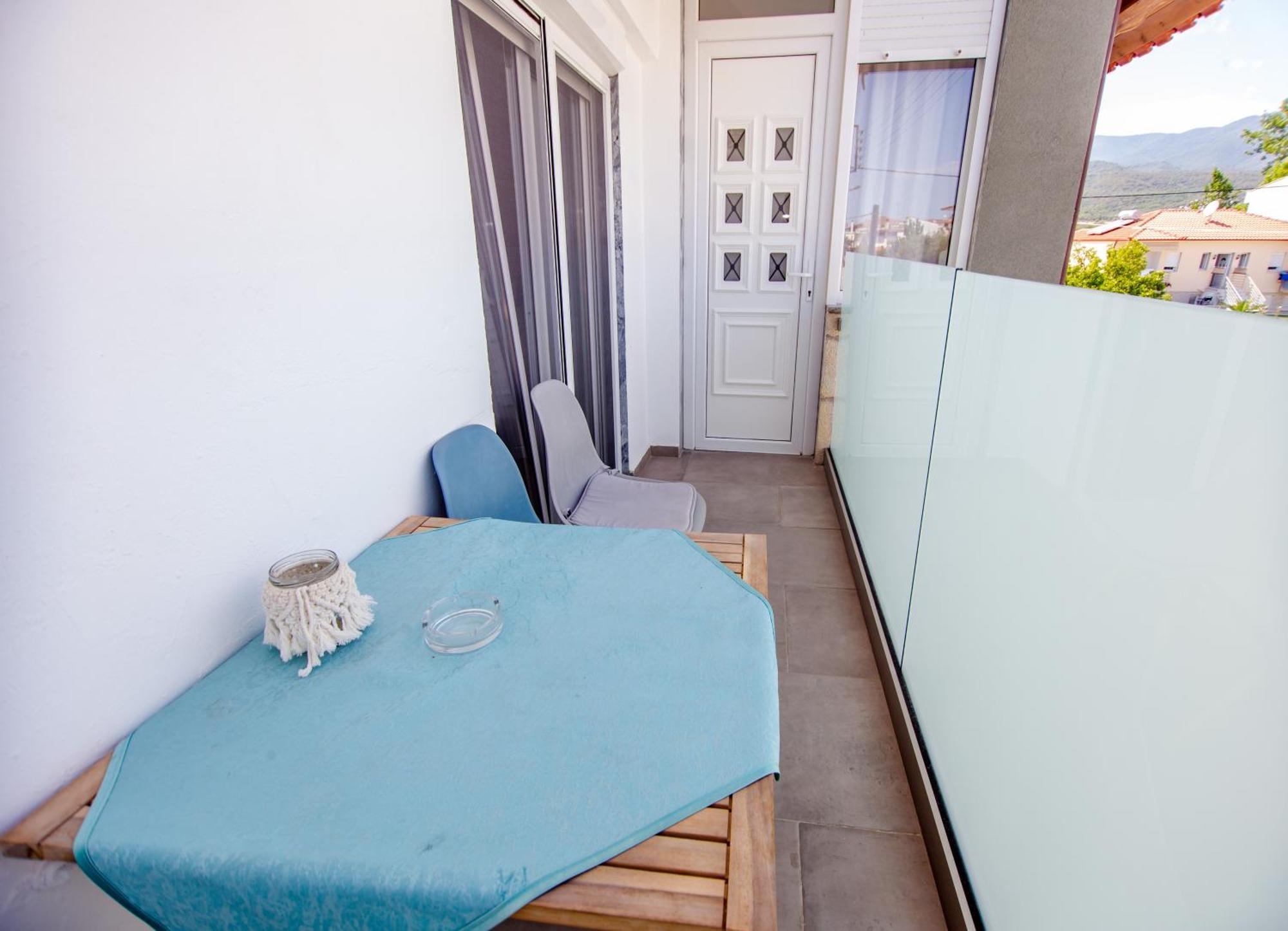T H E Berlin Studios And Suites Неа-Врасна Экстерьер фото