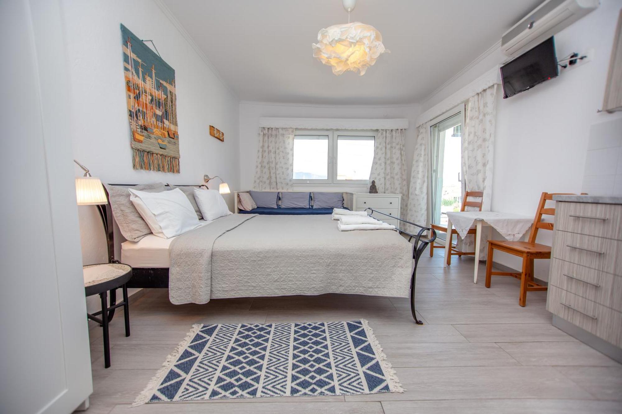 T H E Berlin Studios And Suites Неа-Врасна Экстерьер фото